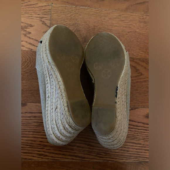 Tory Burch Fillipa Tan Wedges with Peep-Toe Design - Picture 6 of 9